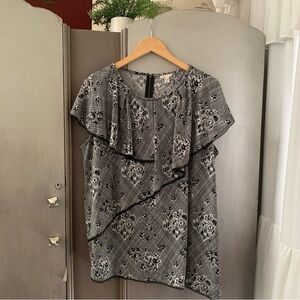 Black White Asymmetrical Flutter Sleeve Blouse